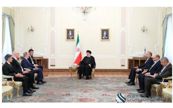 Ceyhun Bayramov İran prezidenti ilə görüşdü