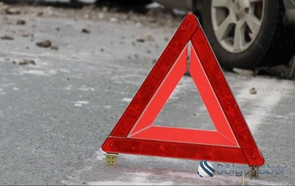 Xızıda teplovozla avtomobil toqquşub, yaralılar var