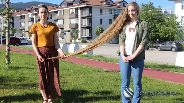 Doğulduğu gündən saçını kəsdirmir