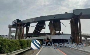 Magistral yol çökdü: 19 nəfər öldü
