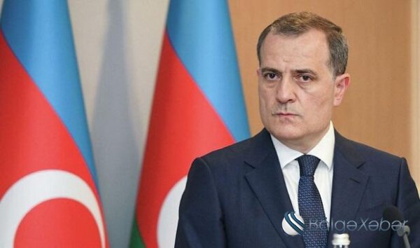 Bayramov Britaniya XİN başçısı ilə danışdı