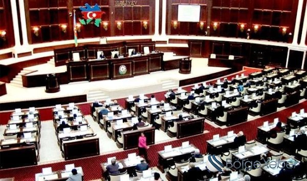 Milli Məclisin növbəti iclası başladı