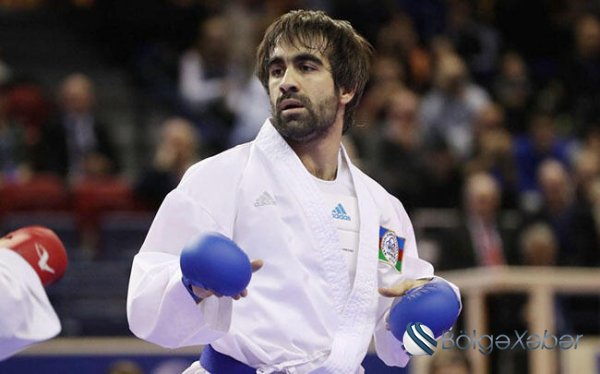 Rafael Ağayev bu ölkəni seçdi