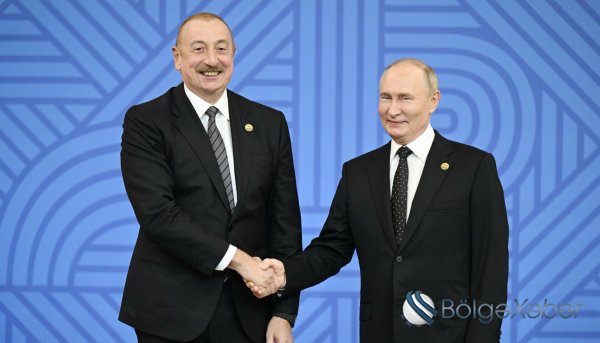 Putin Əliyevi təbrik etdi