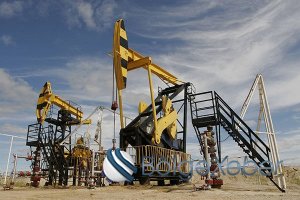 Neft ucuzlaşmağa davam edir