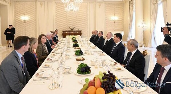 Almaniya prezidentinin şərəfinə rəsmi nahar verildi