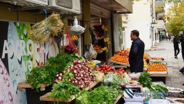 Mövsüm meyvələri niyə bahadır? - İqtisadçı