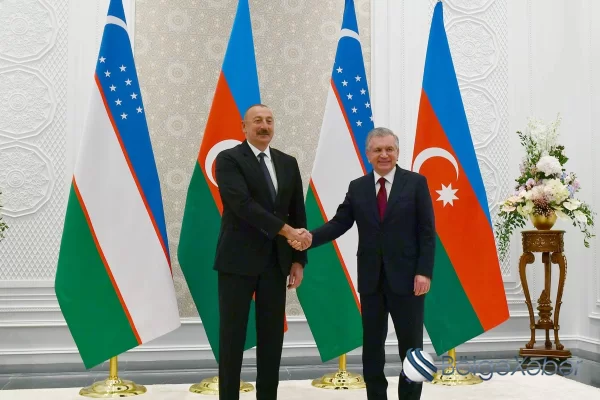 Özbəkistan və Azərbaycan prezidentləri arasında telefon danışığı olub