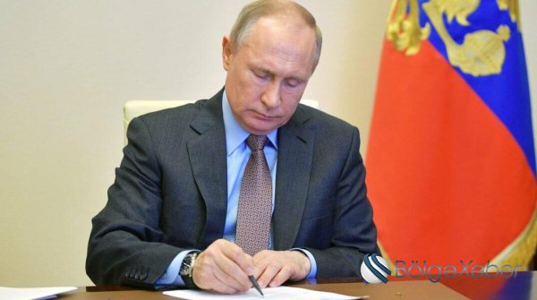 Putin onu vəzifəsindən azad etdi