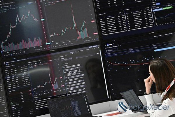 Rusiyada fond bazarı niyə çökdü?