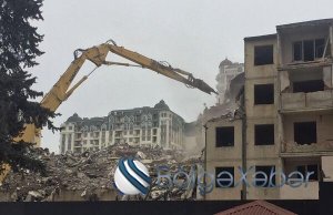 Bakıda böyük söküntü başlayır