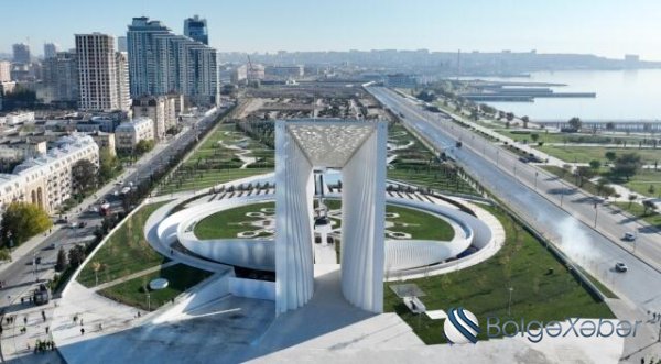 Özbəkistan prezidenti Zəfər parkında