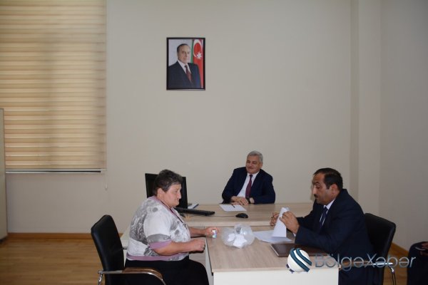 Rayon rəhbəri tərəfindən növbəti dəfə vətəndaşların müraciətləri dinlənilib